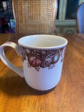 Johnson Brothers His Majesty 9 oz Mugs